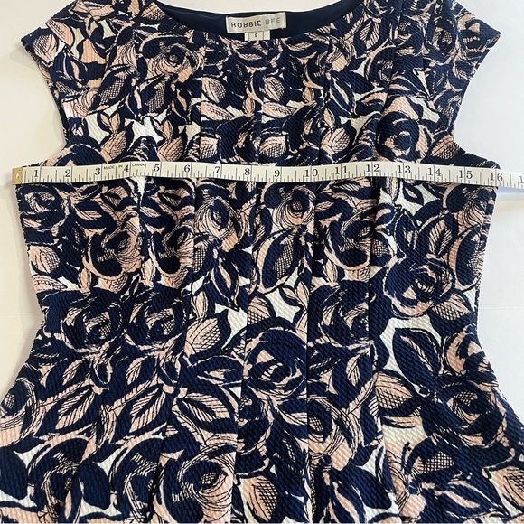 Robbie Bee Floral Navy and Pink Dress Size Small - Picture 9 of 9